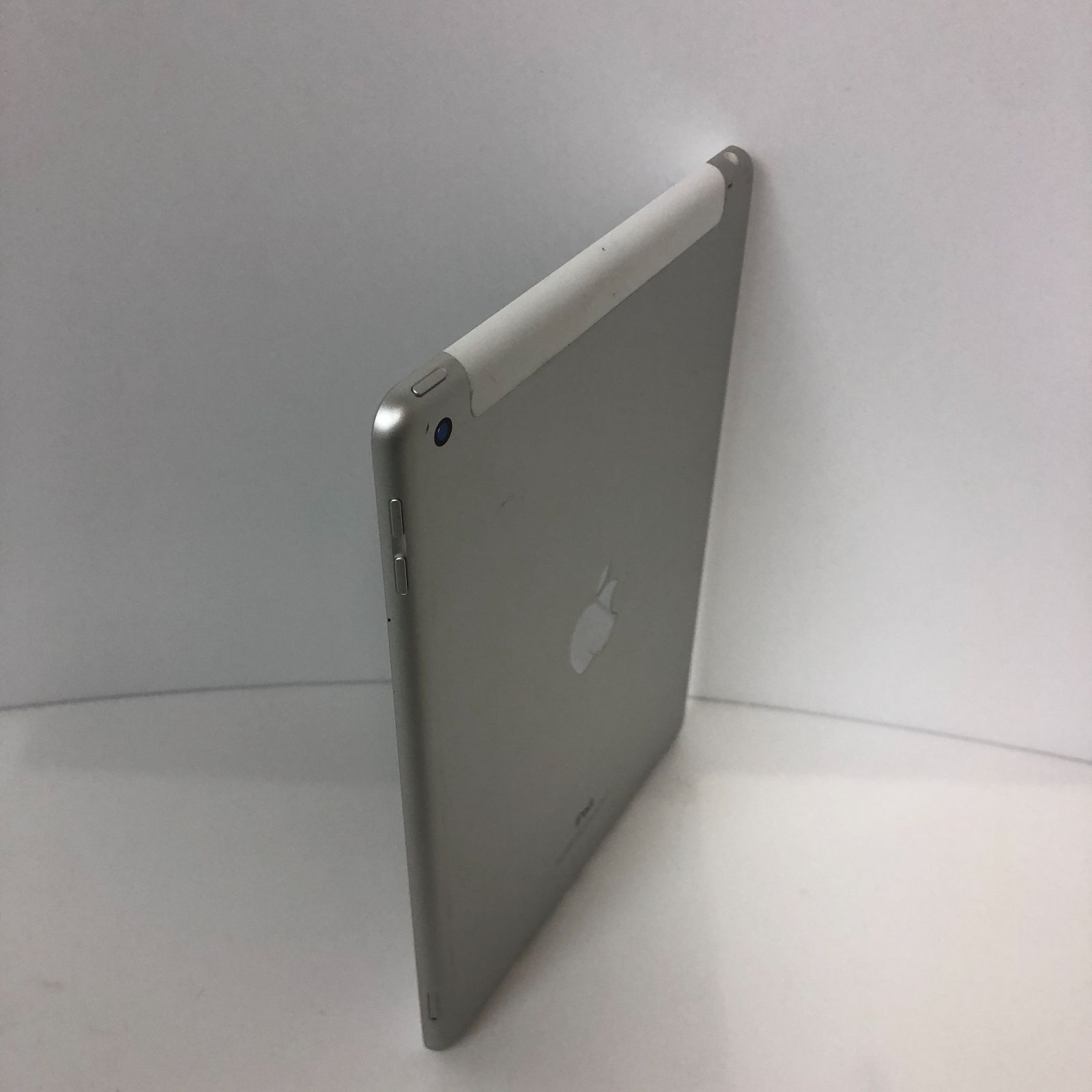 SIMフリー】Apple iPad 第6世代 MR732J/A 128GB シルバー 000425