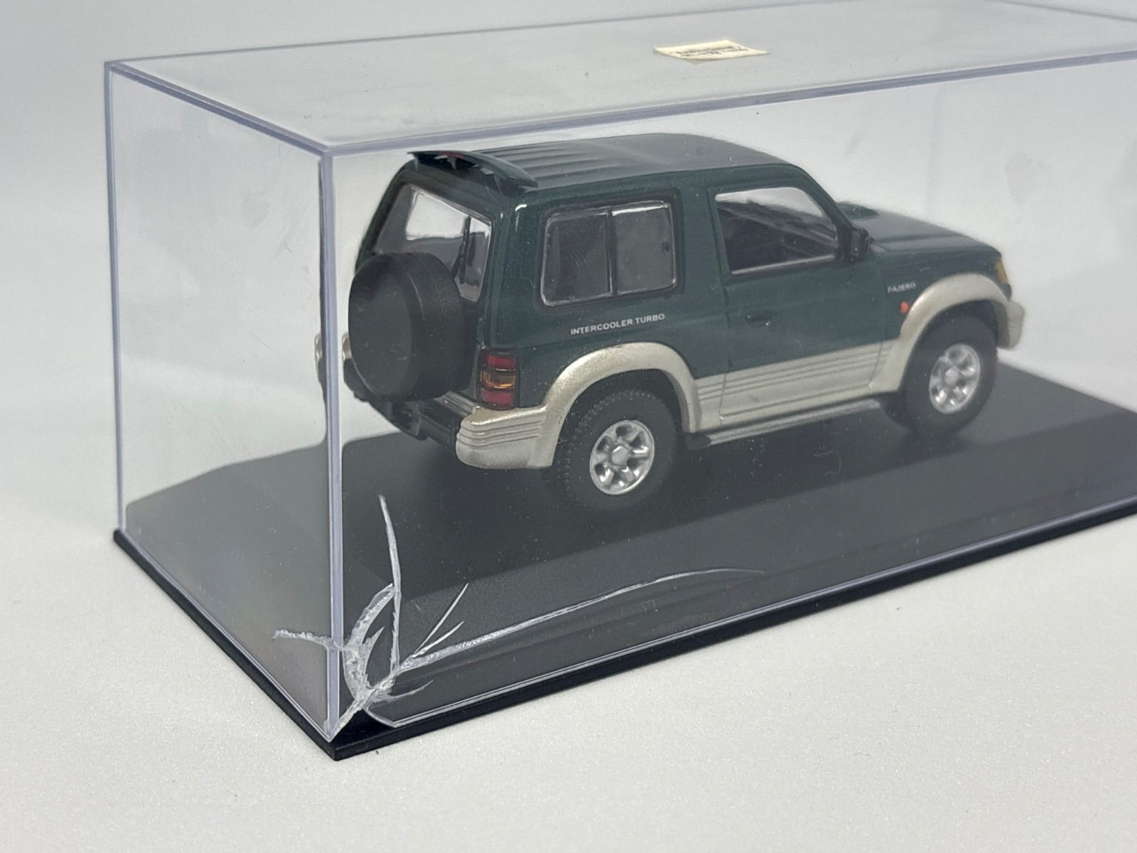 【2台セット】ミニチャンプス　三菱　パジェロ　1/43 ミニチャンプス 三菱 パジェロ SWB 1994 1/43 ミニカー ミニカー 1⁄43