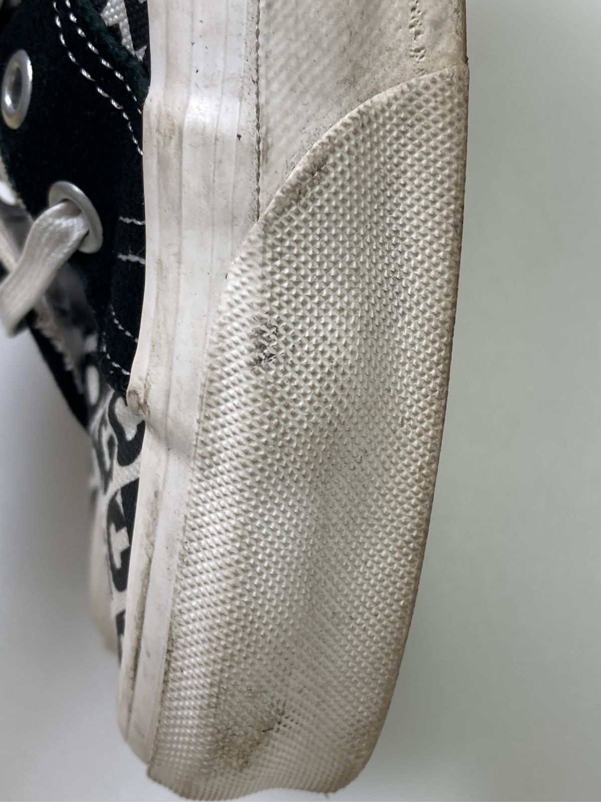 バンズ スニーカー オーセンティック キャンバス 黒 白 VANS バンズ スニーカー 24.0 ブラック キャンバス ブランドロゴ その他総柄 紐 ローカット