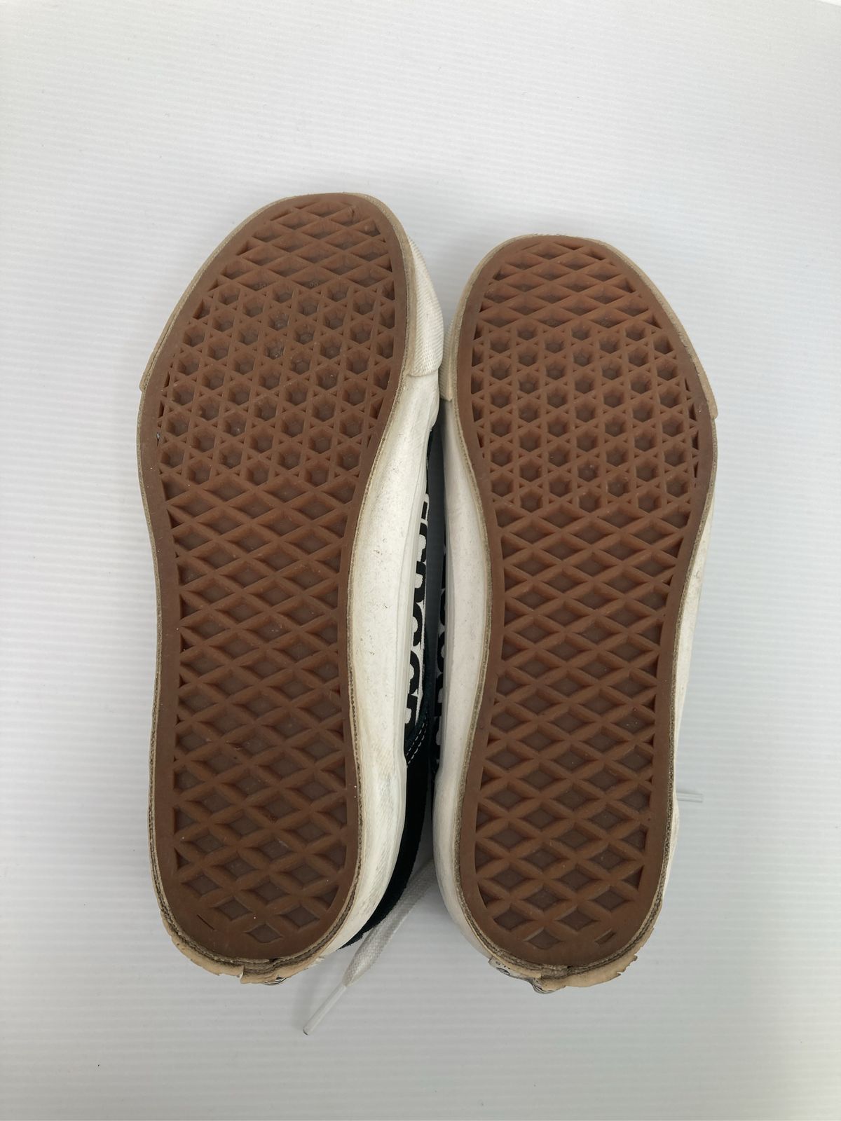 バンズ スニーカー オーセンティック キャンバス 黒 白 VANS バンズ スニーカー 24.0 ブラック キャンバス ブランドロゴ その他総柄 紐 ローカット