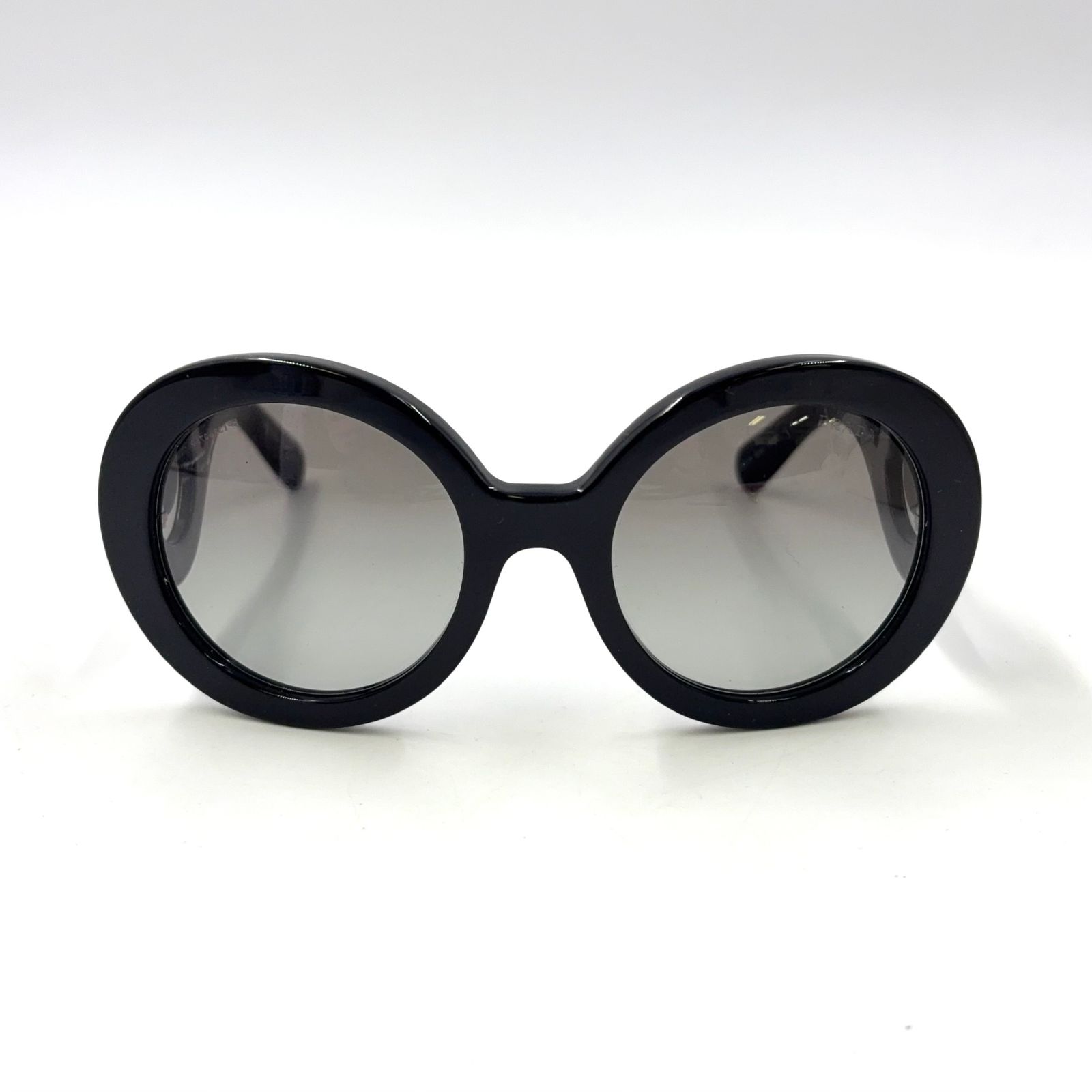 PRADA ミニマル バロック プラスチック ブラック サングラス シルバー