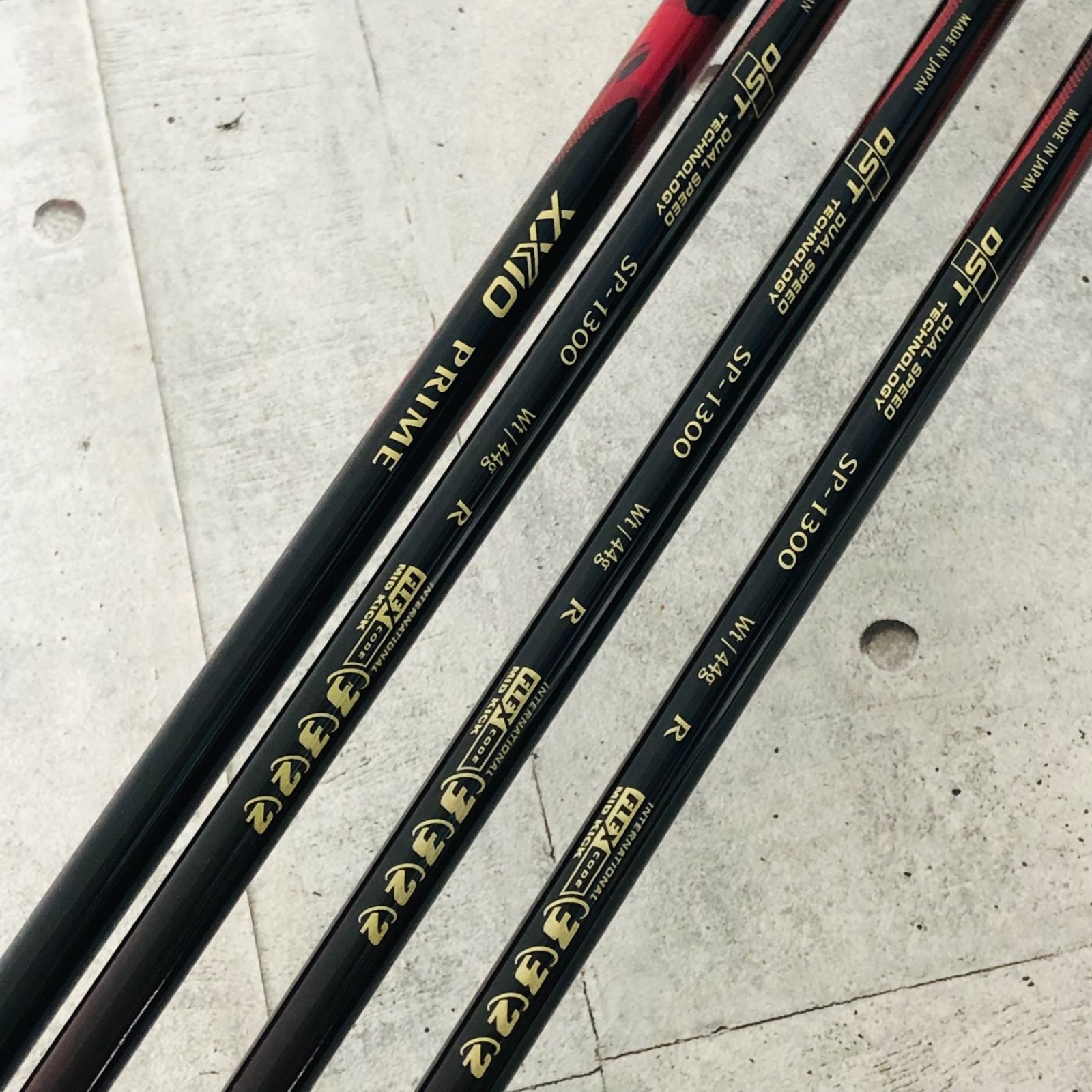 良品 DUNLOP ダンロップ XXIO ゼクシオ PRIME プライム SP-1300 4本