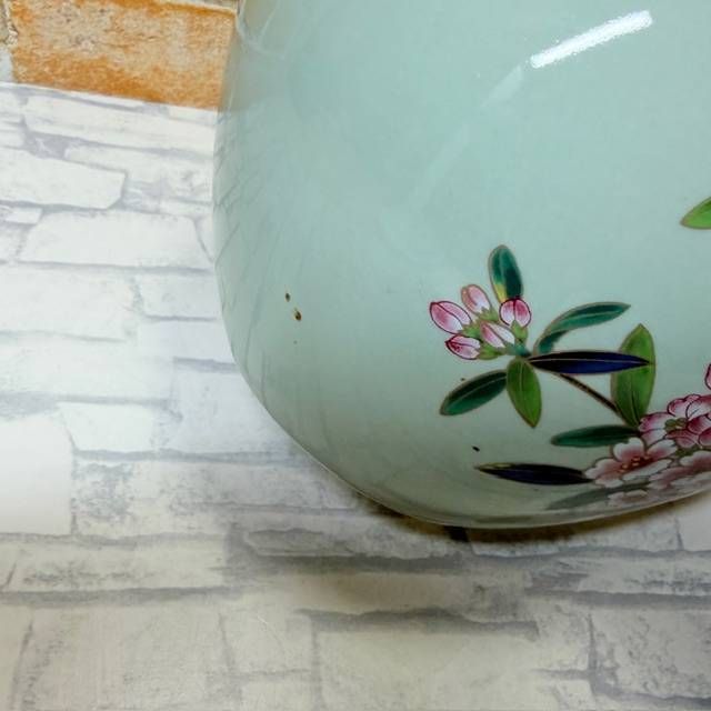 希少】九谷焼 花瓶 壺 陶器 花器 骨董品 クタニヤキ - メルカリ