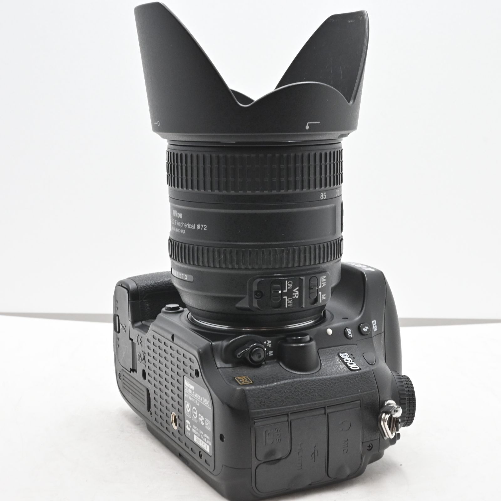 極上品☆Nikon デジタル一眼レフカメラ D600 レンズキット AF-S NIKKOR 