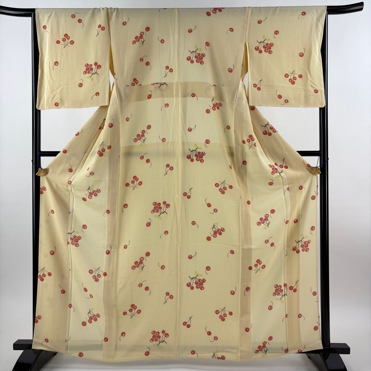 美品】 小紋 身丈164.5cm 裄丈66.5cm M 薄物 縦絽 さくらんぼ 金彩