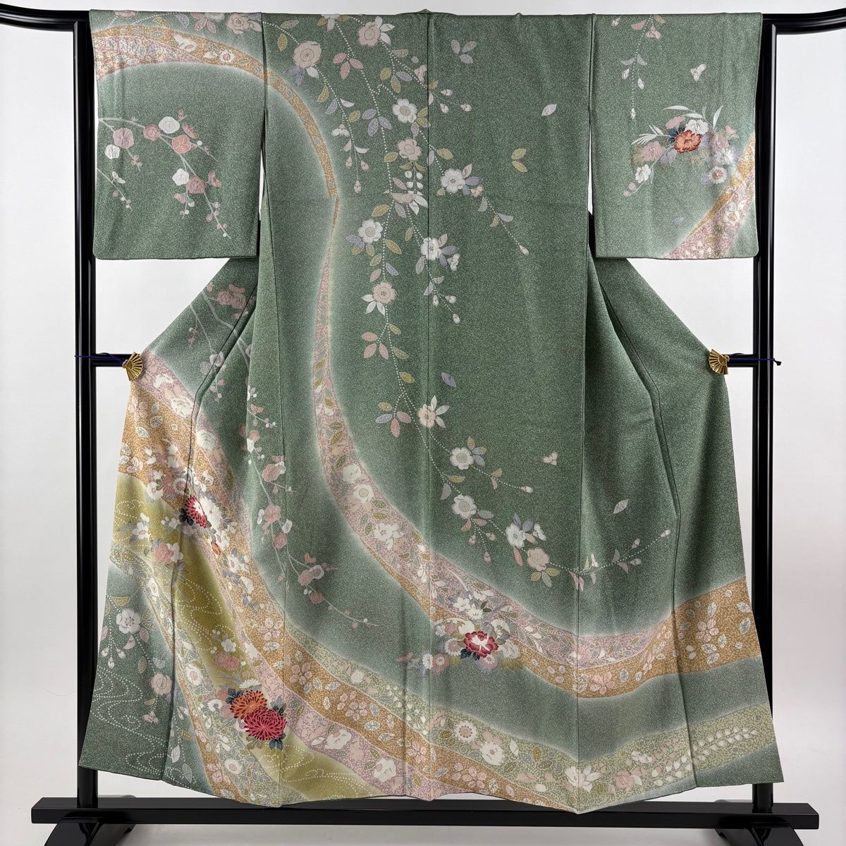 振袖 身丈154cm 裄丈63.5cm 正絹 名品 【中古】 訪問着 身丈154cm 裄丈64cm M 袷 草花 流水 金彩 ぼかし 灰緑 正絹