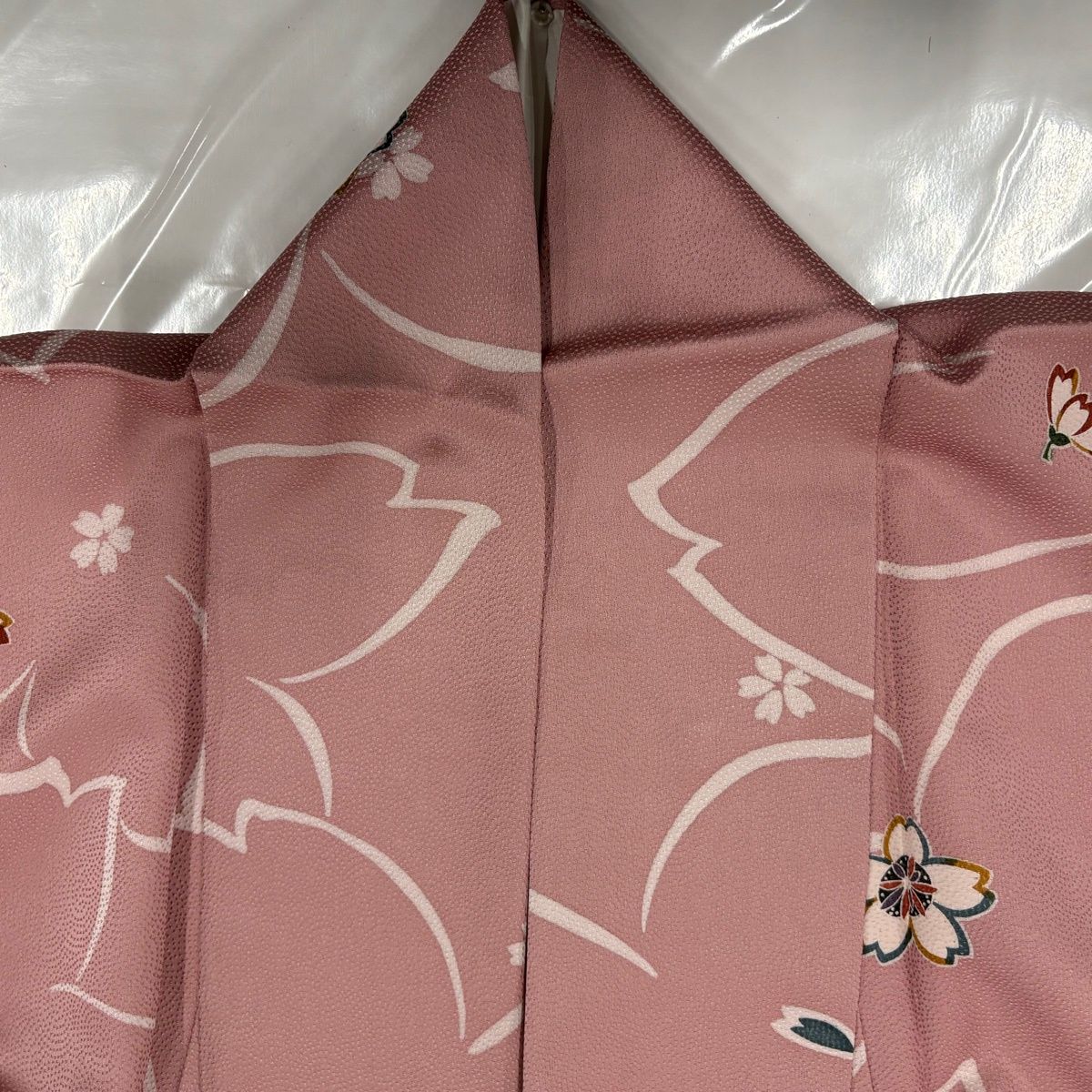 美品】 小紋 身丈166cm 裄丈66cm M 袷 桜 桜の花びら ピンク 正絹 秀品