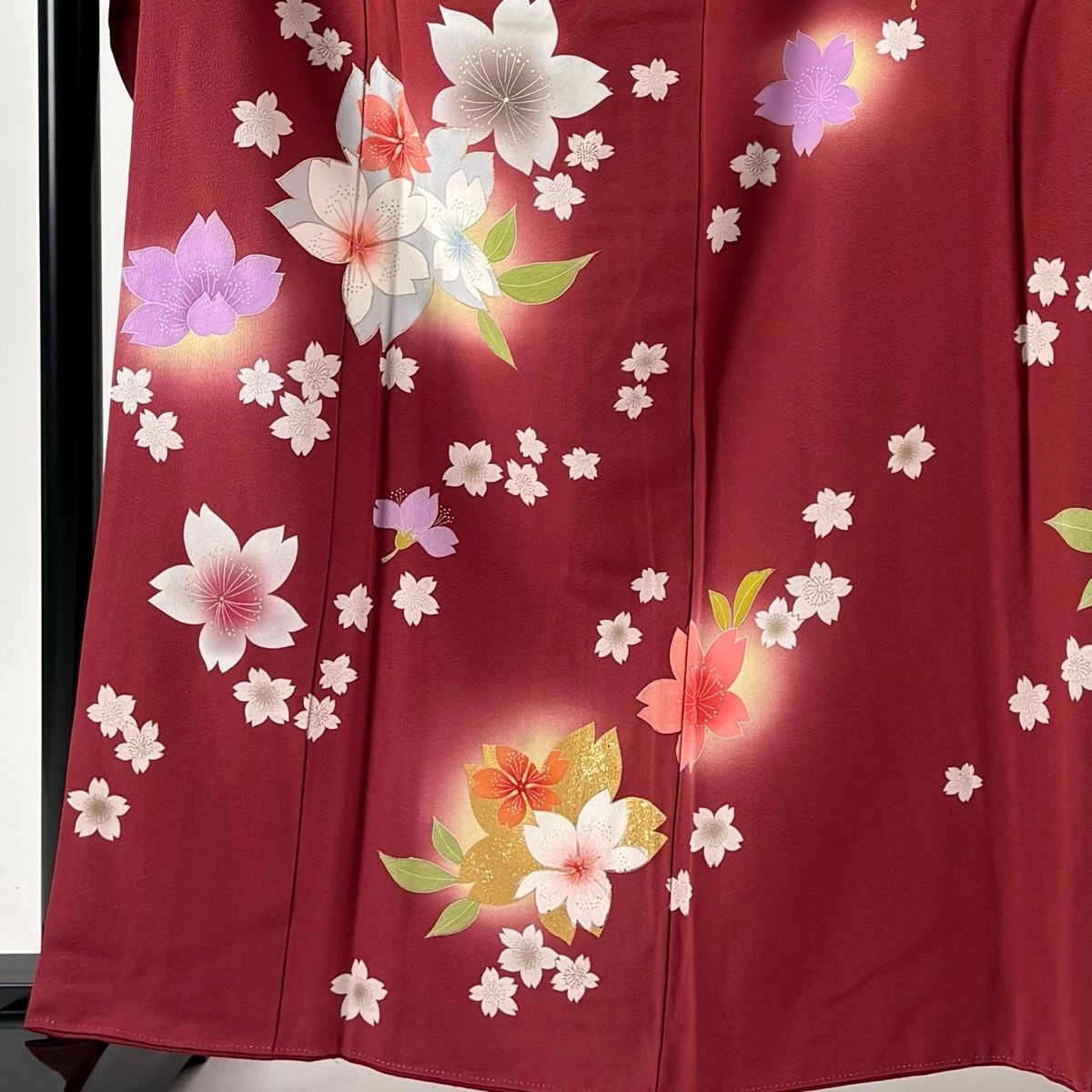 振袖 身丈164cm 裄丈66.5cm M 袷 桜 金彩 ぼかし 赤 正絹 秀品 【中古