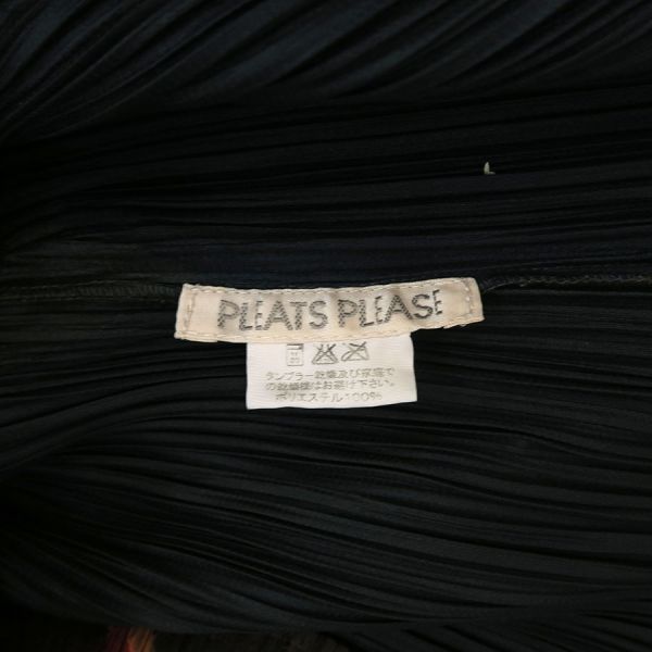 ⭐️プリーツプリーズタタミタンクトップ黒極美品⭐️ PLEATS PLEASE ISSEY MIYAKE（タンクトップ）のフリマアイテム一覧