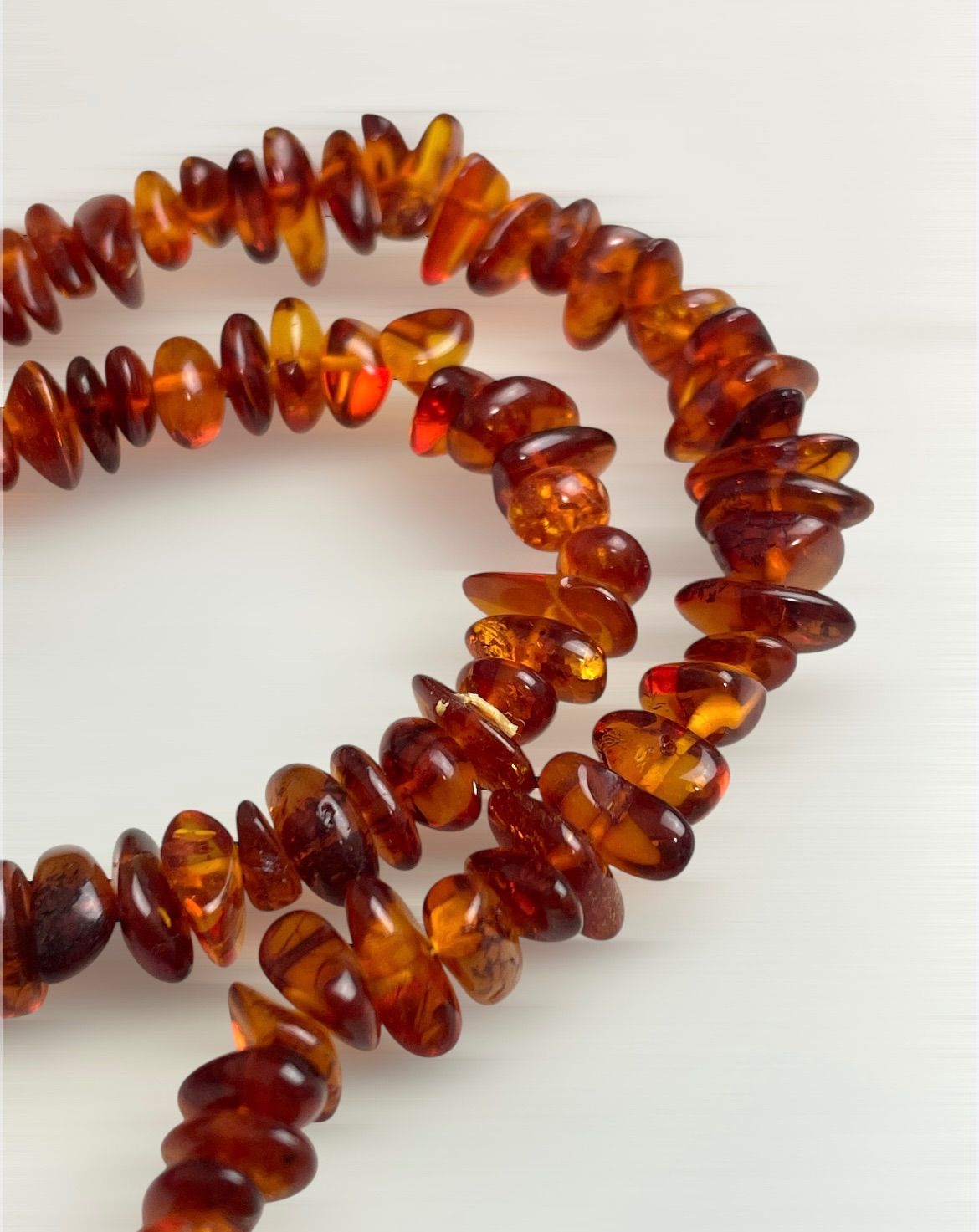 天然琥珀】バルト海産 アンバー チップネックレス コニャックカラー