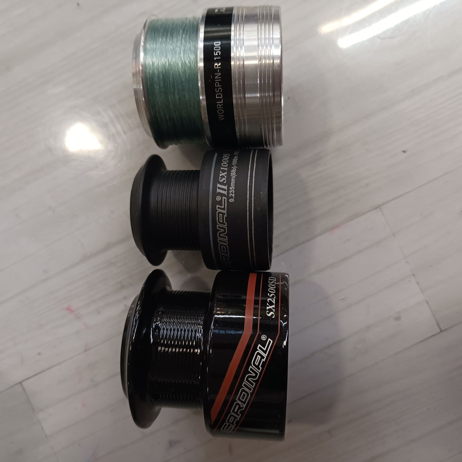 ジャンク品まとめ売り】リール8個+スプール3個 - メルカリ