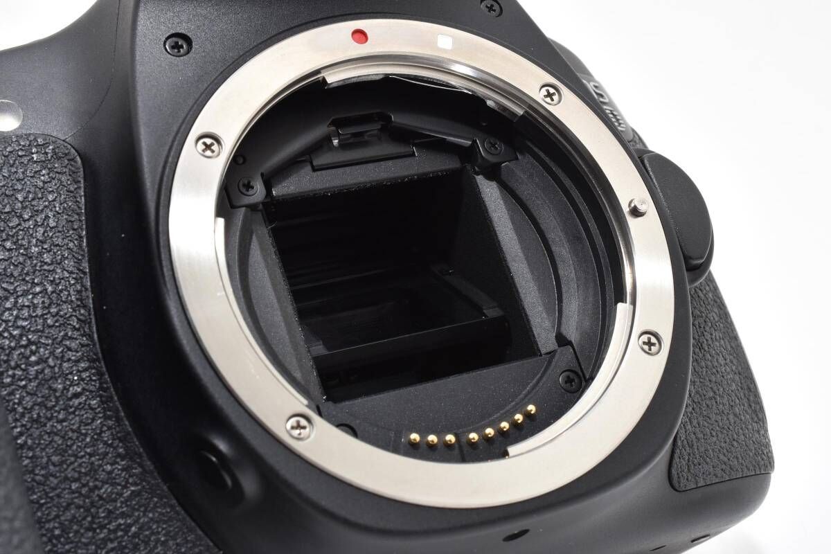 ☆極上品☆《ショット数2,861回！》キヤノン Canon EOS 60D ボディ