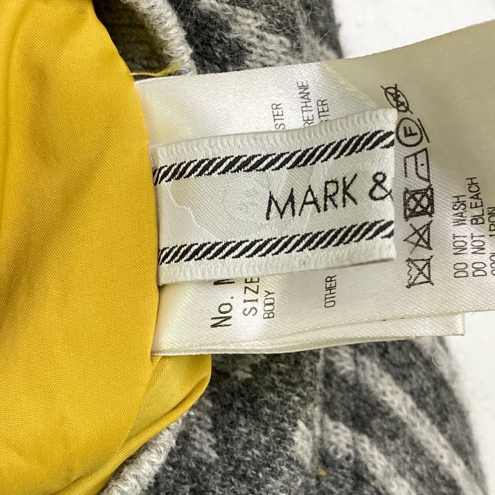 サイズ：48 MARK&LONA マークアンドロナ フード付 リバーシブル ニット