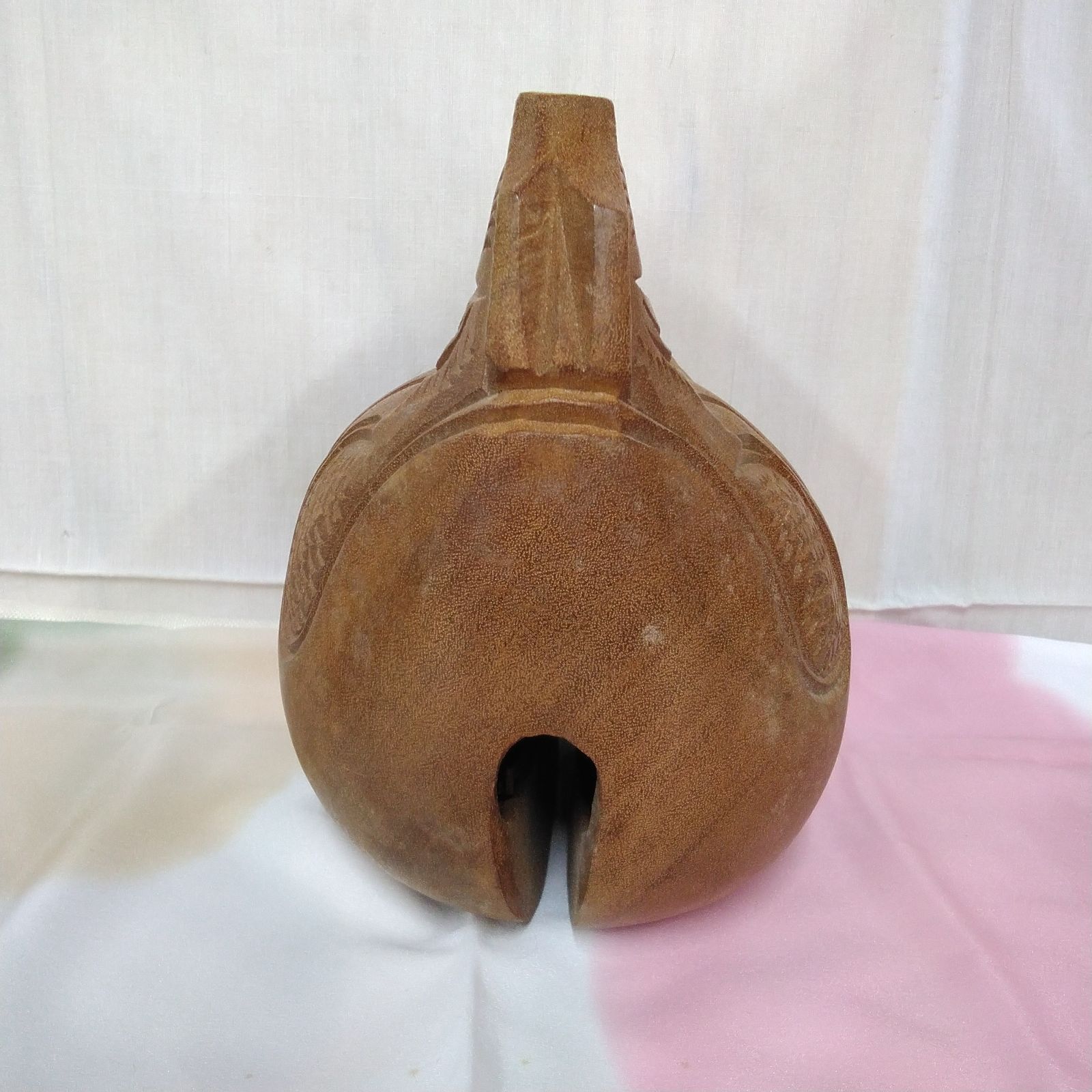 仏具木魚 並彫 音にこだわった木魚です。中低音が深く響きます。中古