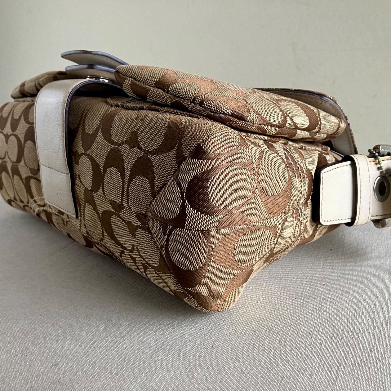 Coach Vintage Soho Brown Signature Canvas Braided White Leather