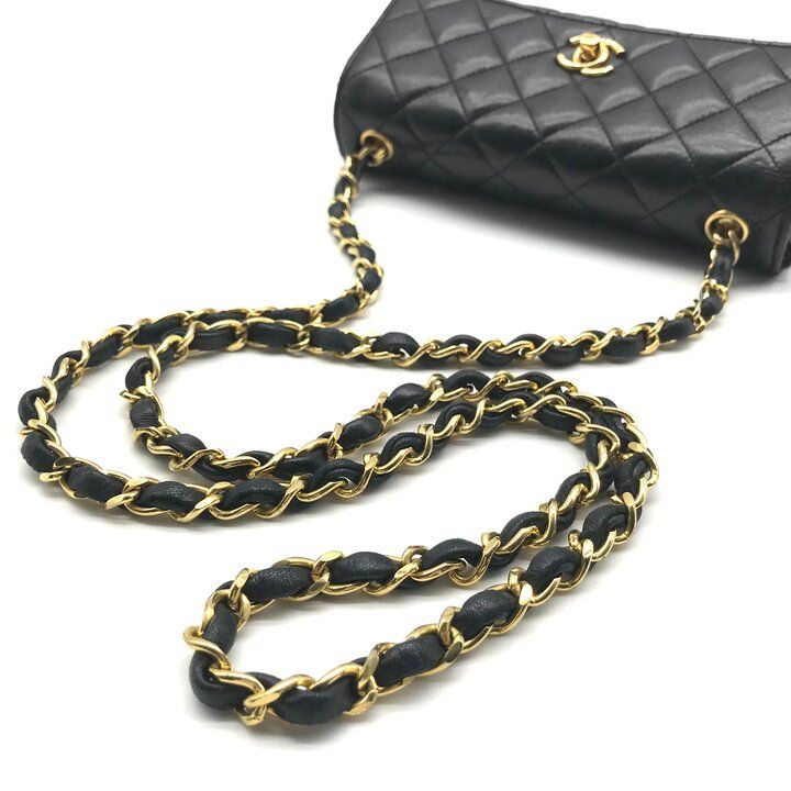 美品 CHANEL シャネル ココマーク ミニ マトラッセ ターンロック レザー チェーン ショルダー バッグ レディース ブラック r852 楽天市場】【中古】良品 CHANEL シャネル ココマーク ミニ マトラッセ