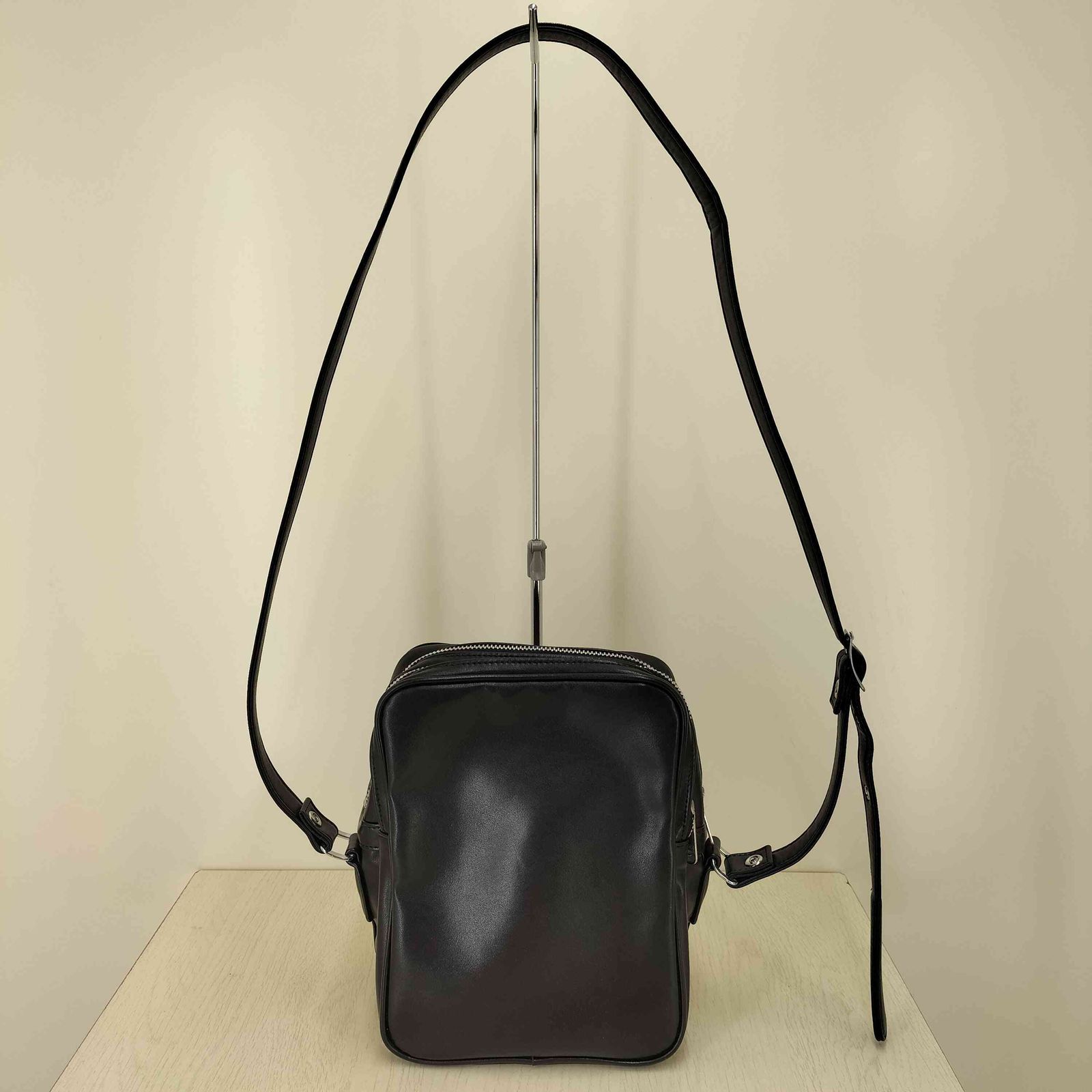 コムデギャルソン COMME des GARCONS フェイクレザー ショルダーバッグ