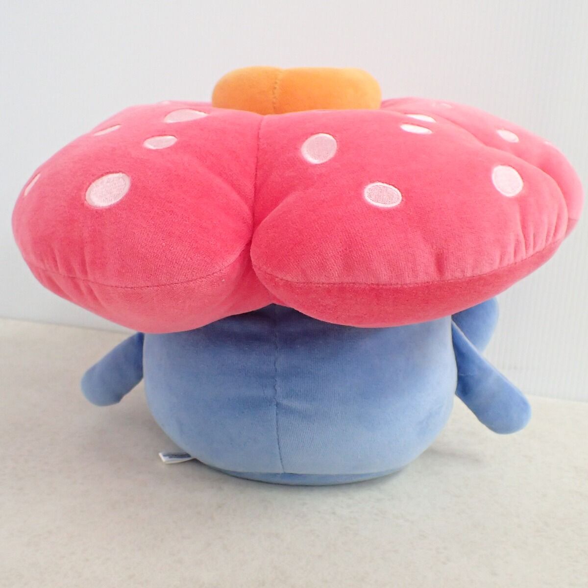 三英貿易 もちふわクッション ラフレシア 紙タグ無 ポケットモンスター