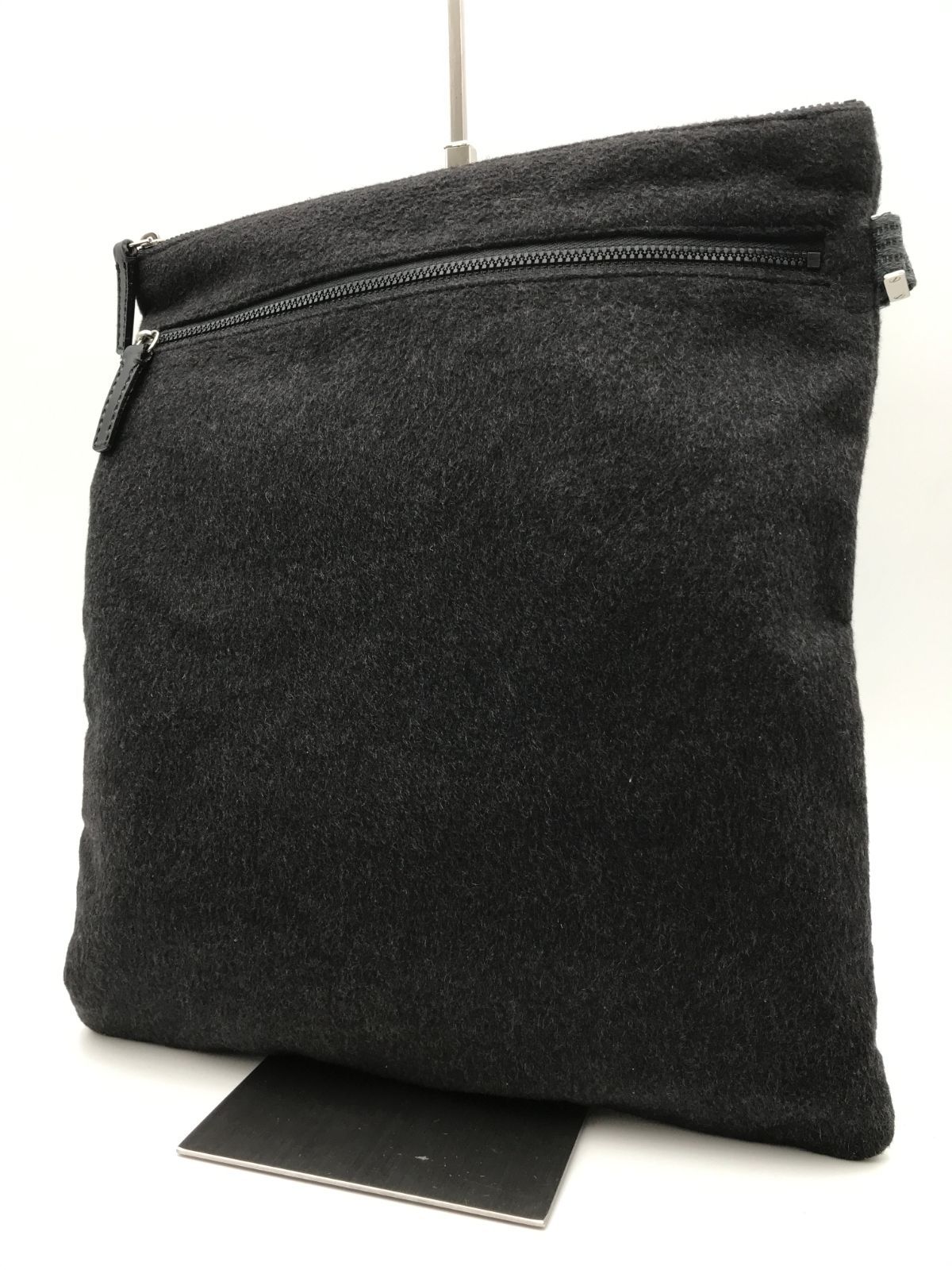 Fendi　フェンディ　ショルダーバッグ　ウール　ブラック系　712