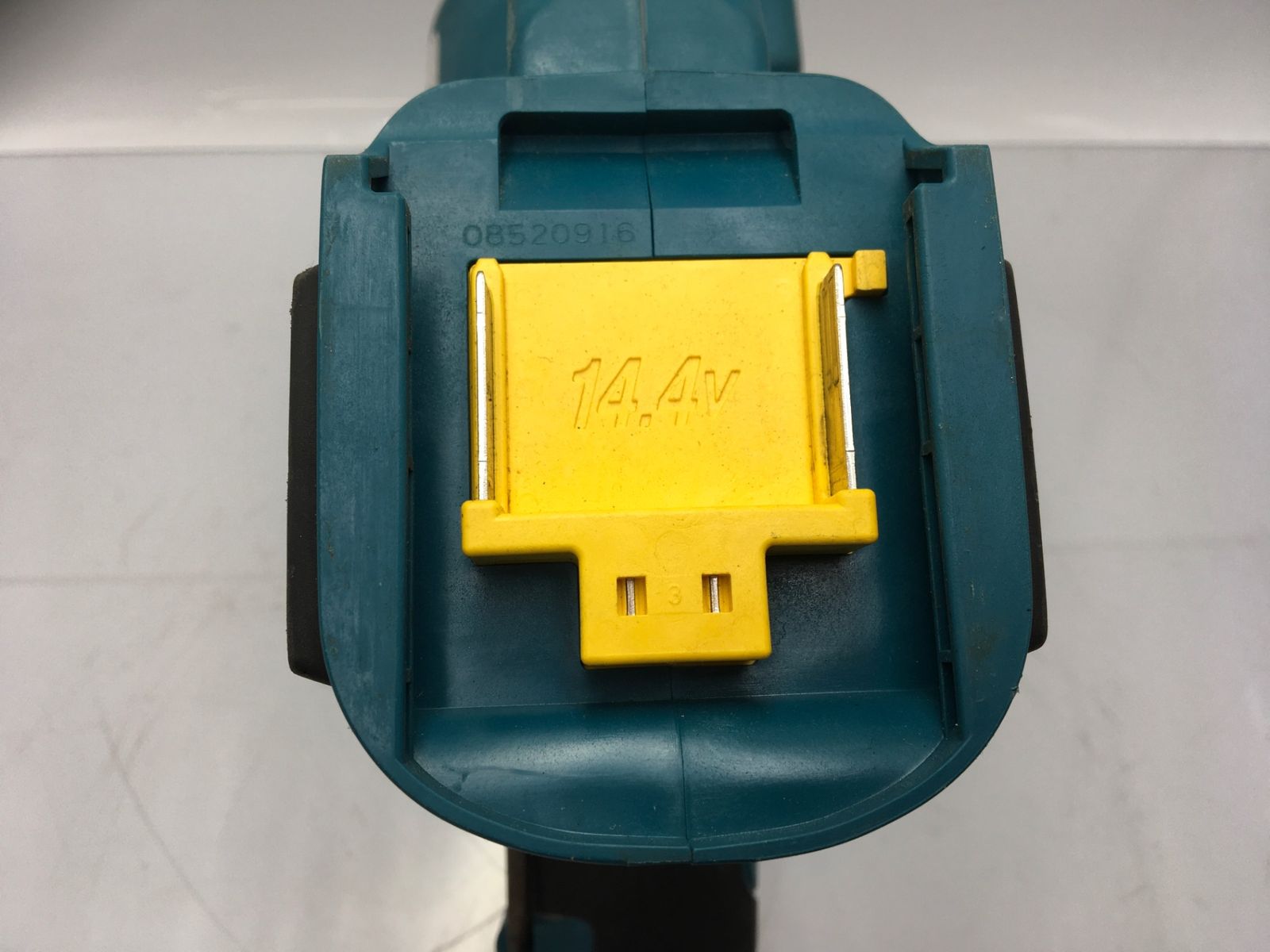 中古品】Makita/マキタ SC101DRF ☆ 14.4v充電式全ネジカッタ