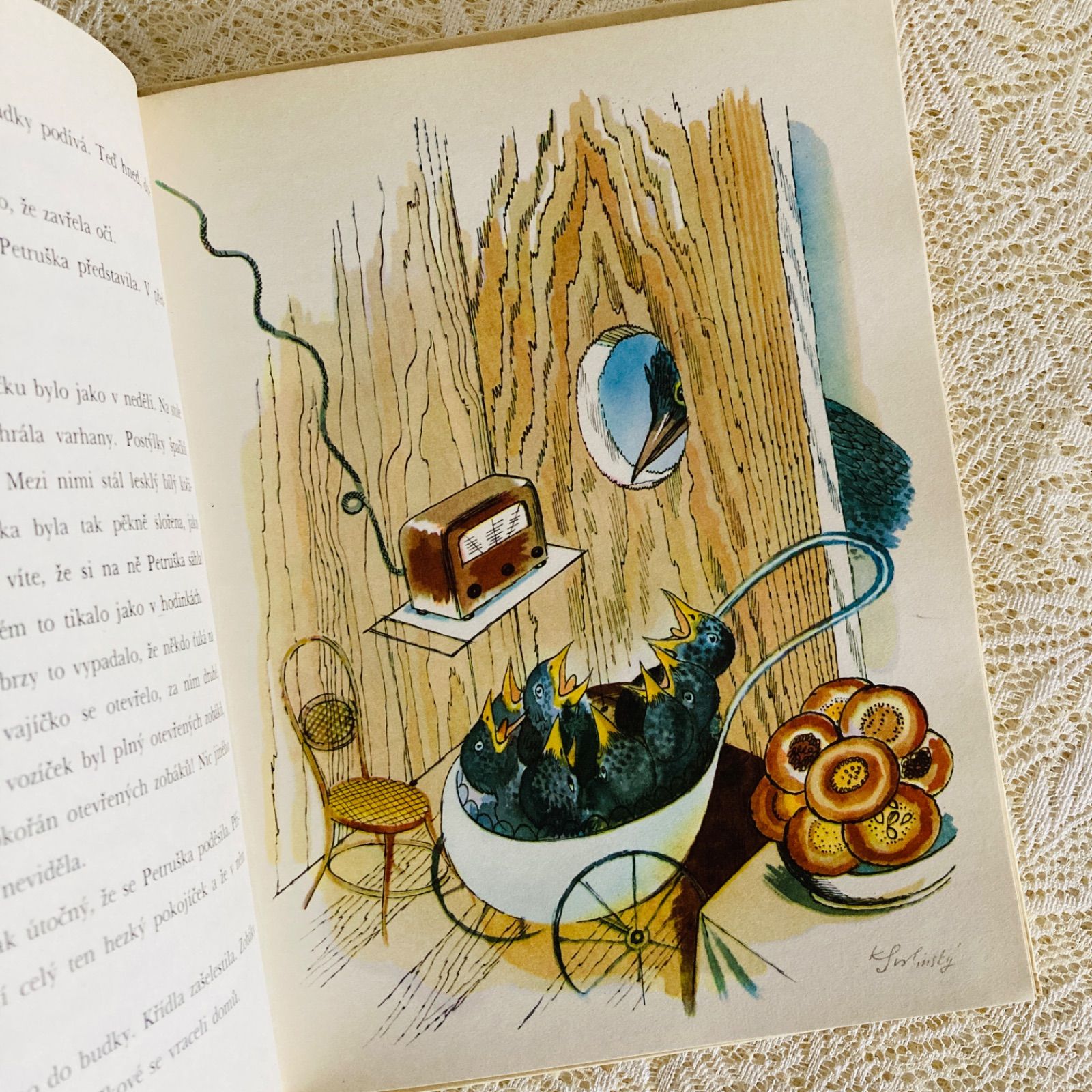 11B⑤カレル・スヴォリンスキーのチェコの四季　4冊セット　楽譜絵本　洋書古書 カレル・スヴォリンスキー挿絵のチェコ語絵本 愛らしいうさぎの表紙