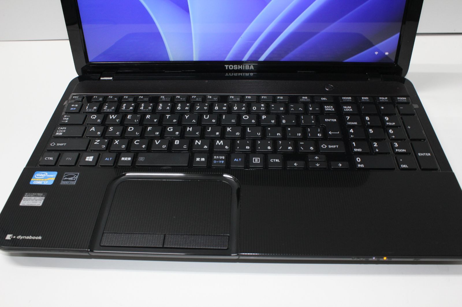 中古ノートPC】東芝〈dynabook T552/58HB〉Intel Core i7/SSD512GB
