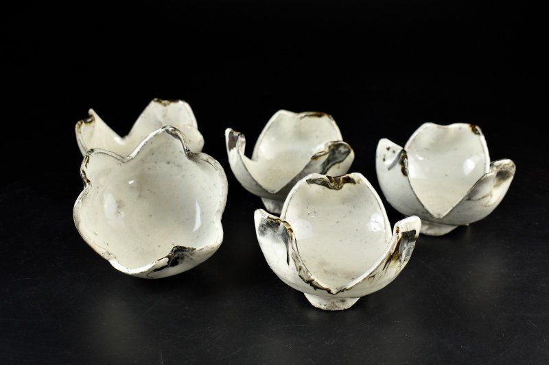 蔵A6063a】小川哲男 粉引割山椒 向付 五客 共箱 - メルカリ