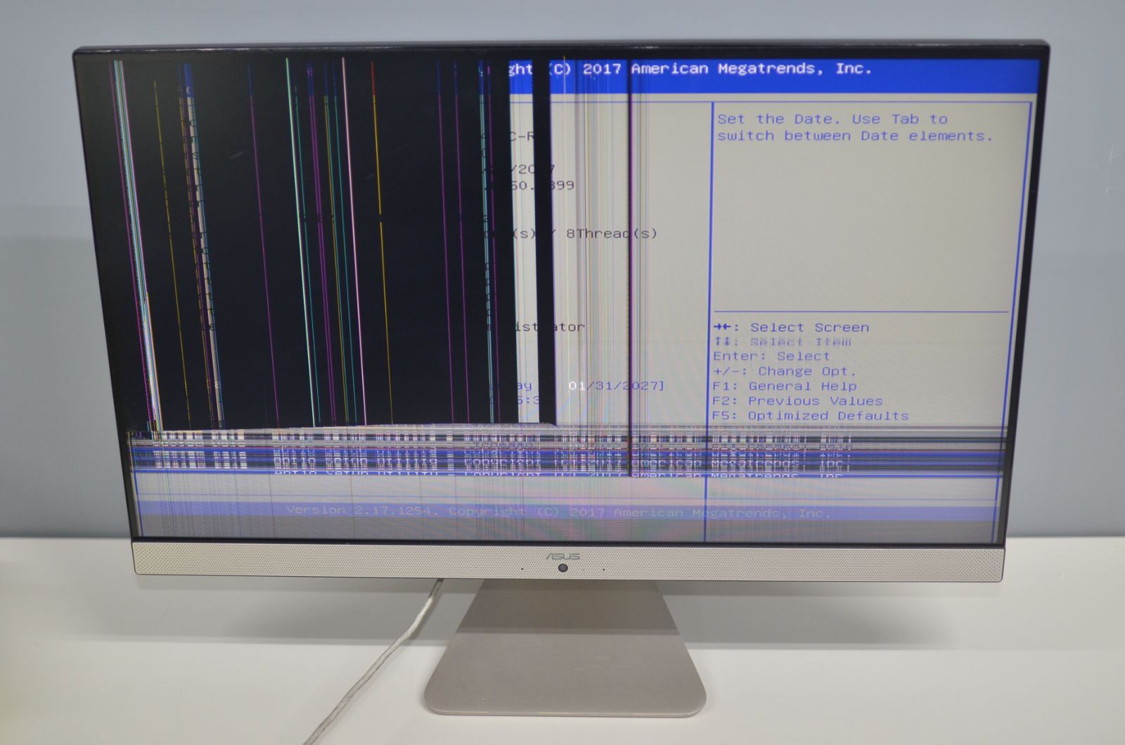 ジャンク品一体型パソコン ASUS V241IC core i5-8250U 23.8インチ 液晶