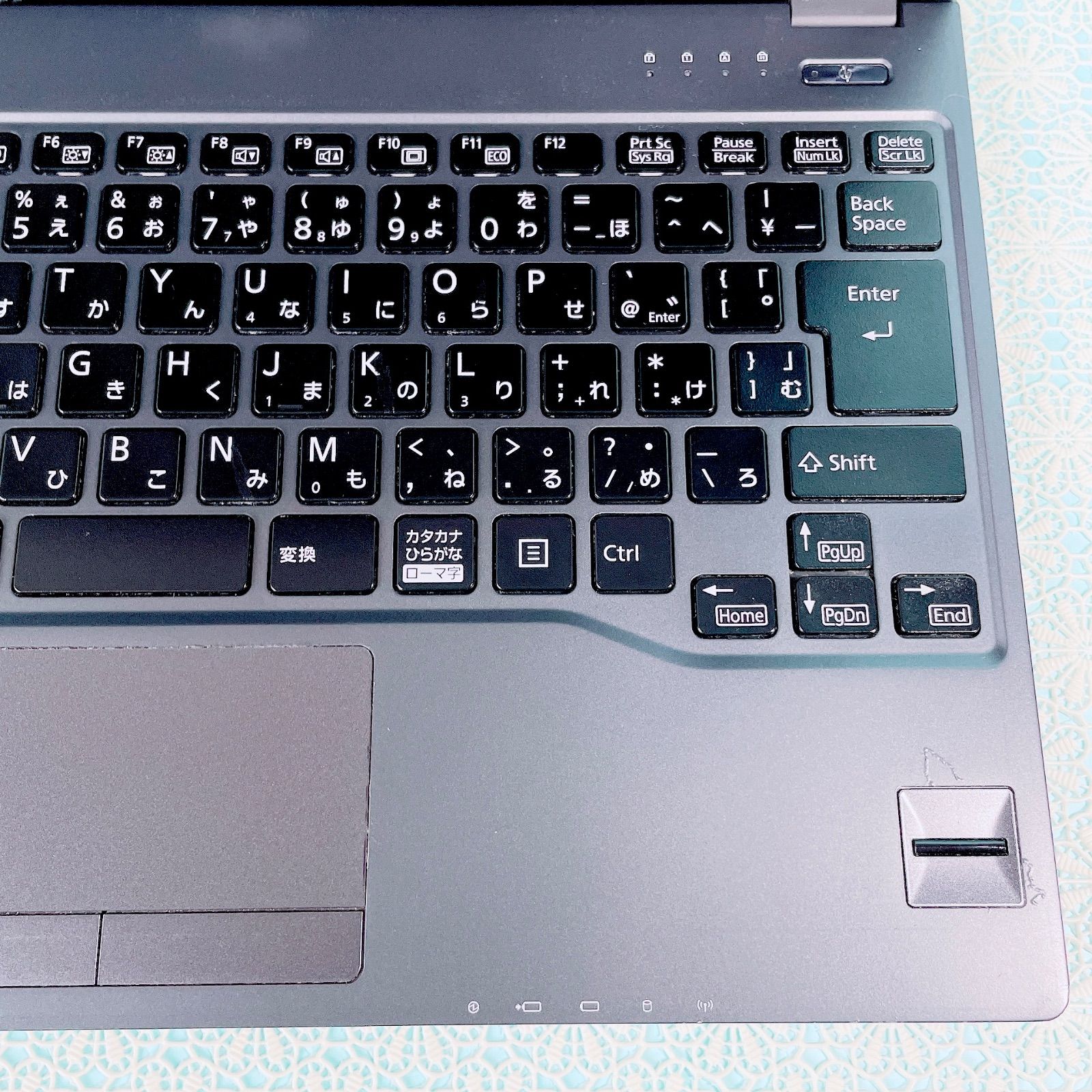 富士通 小型軽量✨️薄型ノートパソコン Corei5✨サクサク動くSSD256GB