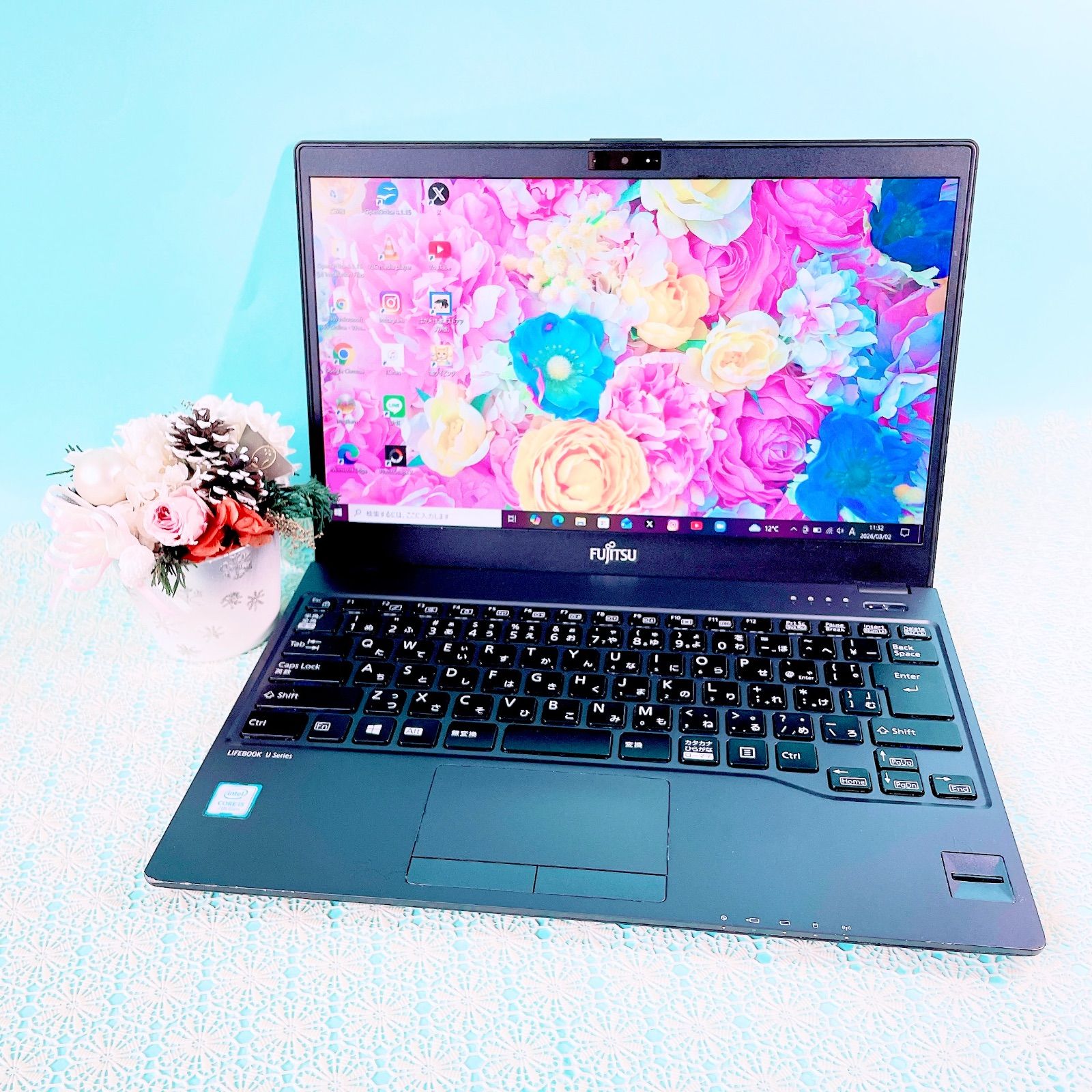 富士通 小型軽量✨️薄型ノートパソコン Corei5✨サクサク動くSSD256GB