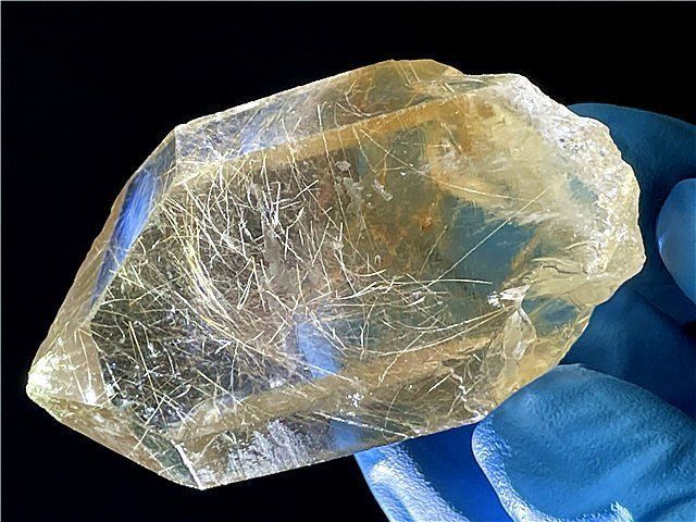 AAA級天然ゴールドルチルクォーツ原石B90P3/65P13C - メルカリ