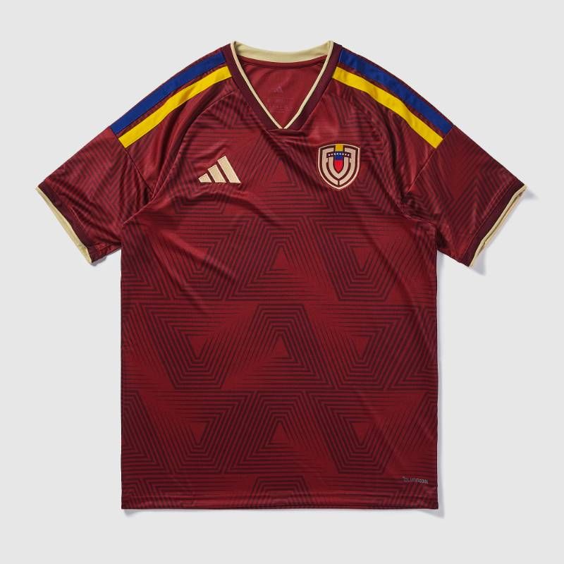 【送料無料・匿名配送】adidas アディダス ベネズエラ代表 2026 公式 ホーム シャツ エンジ 新品 正規品 日本未発売 W杯予選