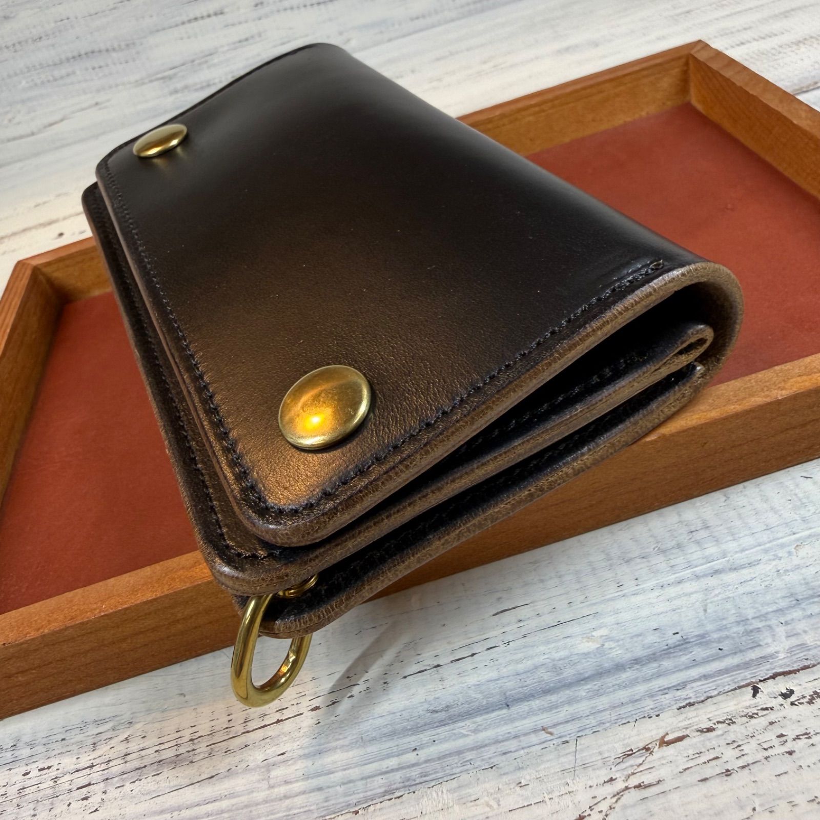 トラッカーウォレット ミドル 2層】ホースバット ゴールド universal