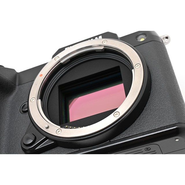 良品＞ FUJIFILM GFX 50S II ボディ｜シャッター数14,702枚｜中判