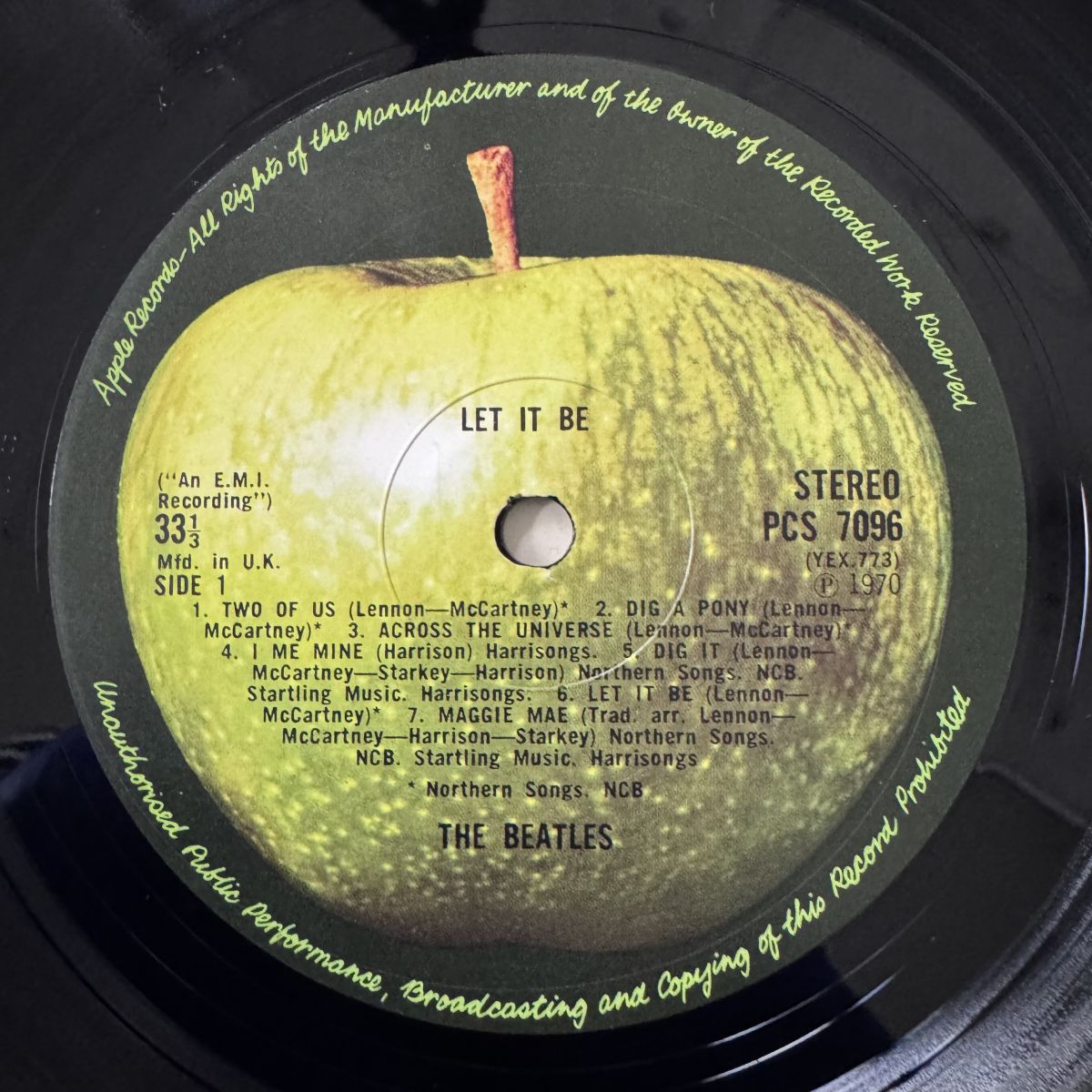UK APPLE フルコーティングジャケット Beatles Let It Be LP PCS7096