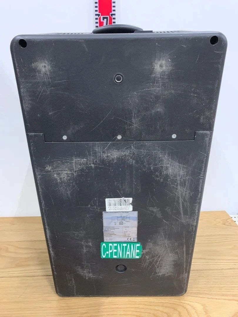 VERSOS FCR-A01 車載対応 ポータブル冷凍庫 15L ベルソス - メルカリ