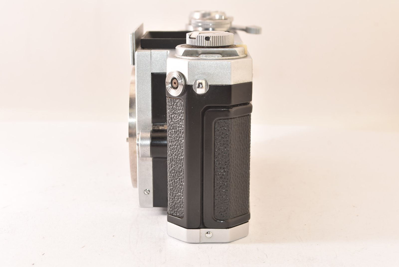 ☆ジャンク品☆ Nikon ニコン F ボディ シルバー ファインダーなし