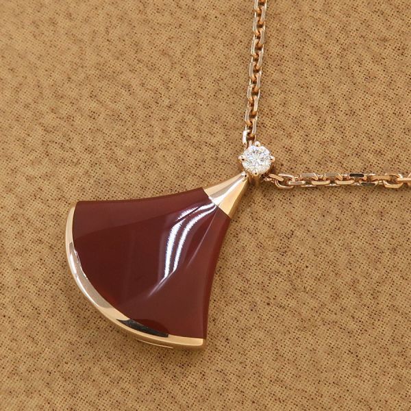 ブルガリ ディーヴァ ドリームネックレス/カーネリアン 【無料ギフト