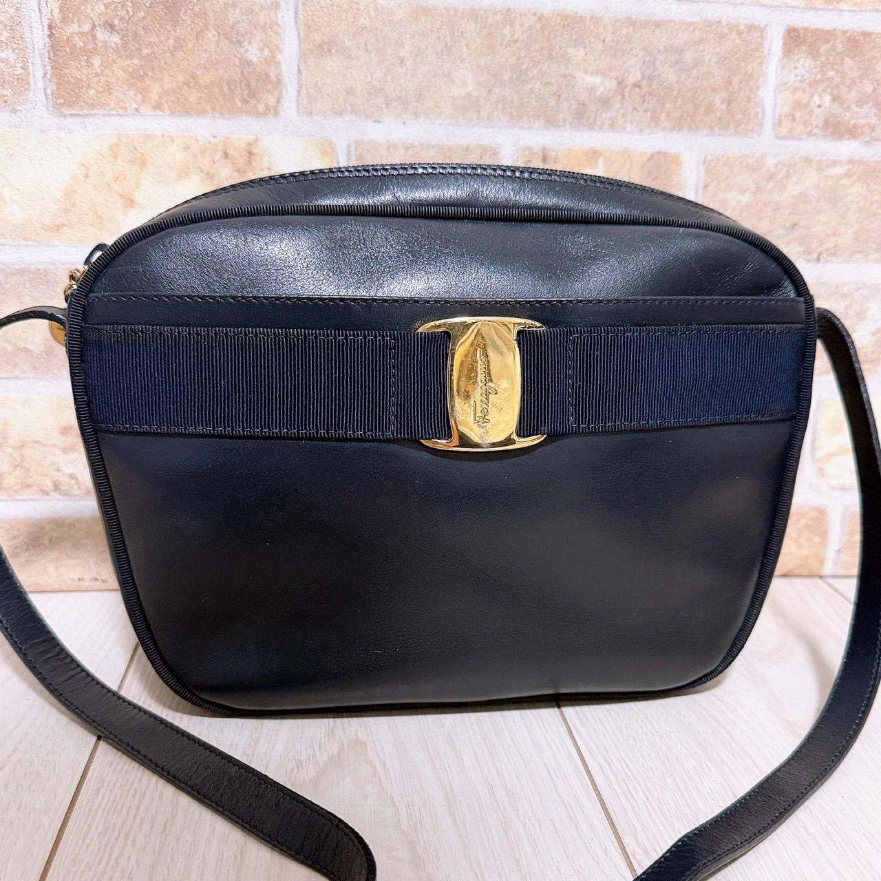 美品》Ferragamo(フェラガモ)ハンドバッグ 【公式通販】