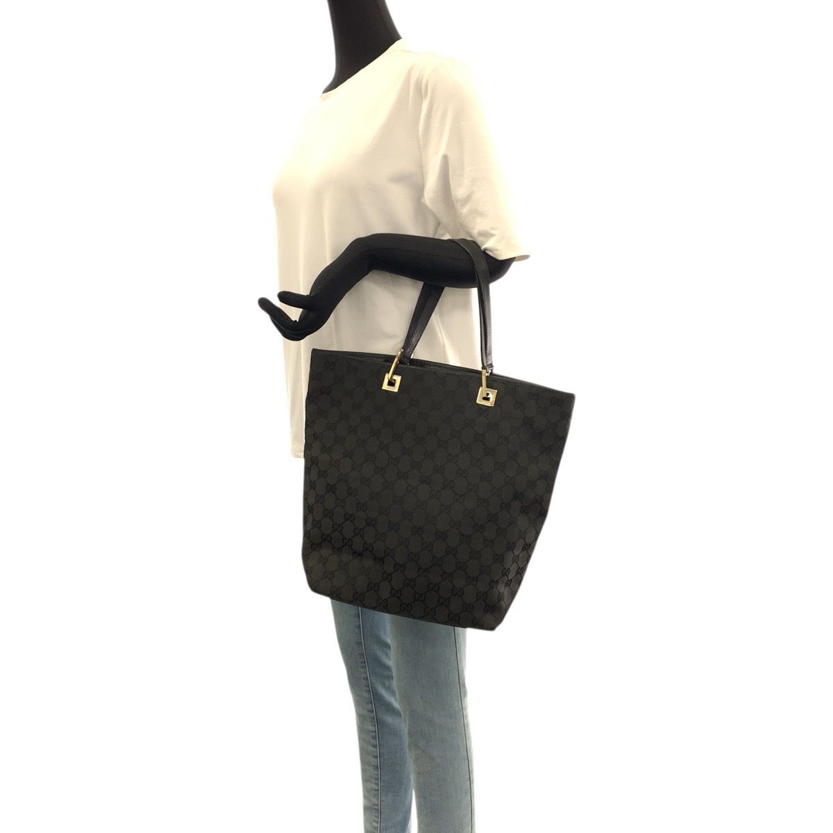 GUCCI グッチ ブラック 黒 ゴールド金具 GGキャンバス/レザー 002 1098