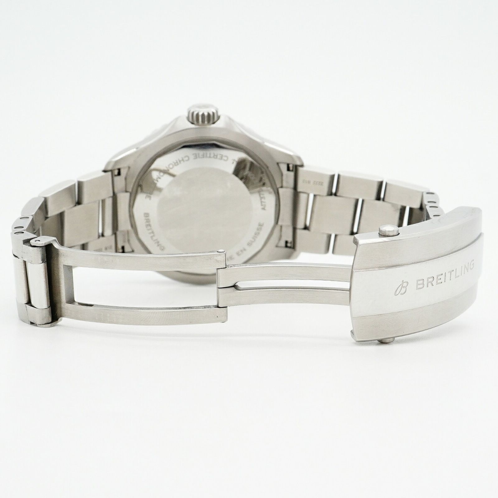 ネイビー文字盤腕時計