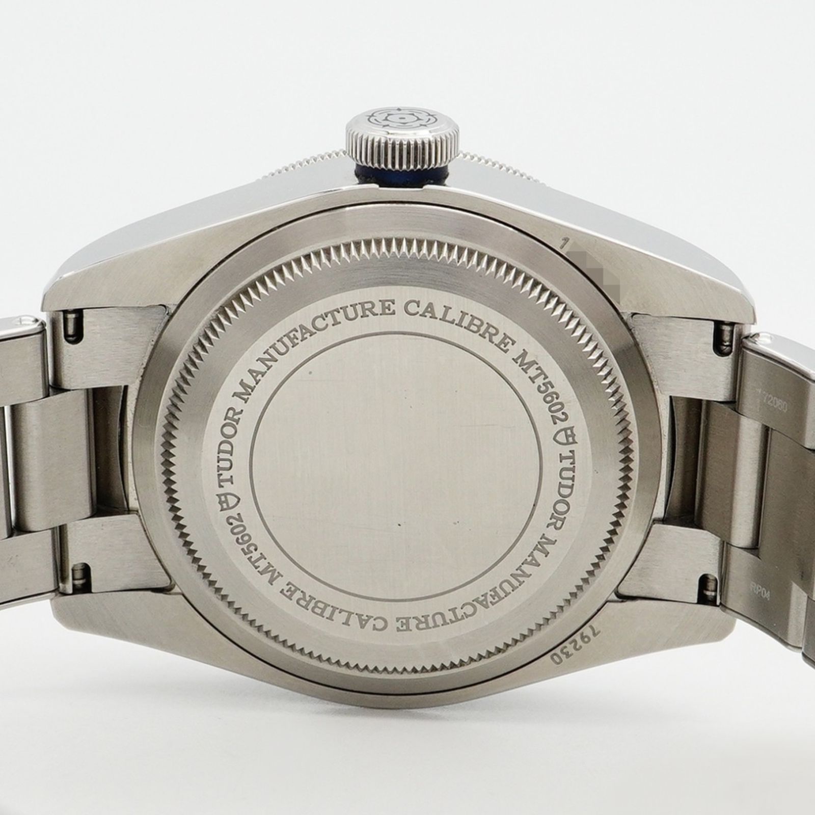 黒文字盤腕時計