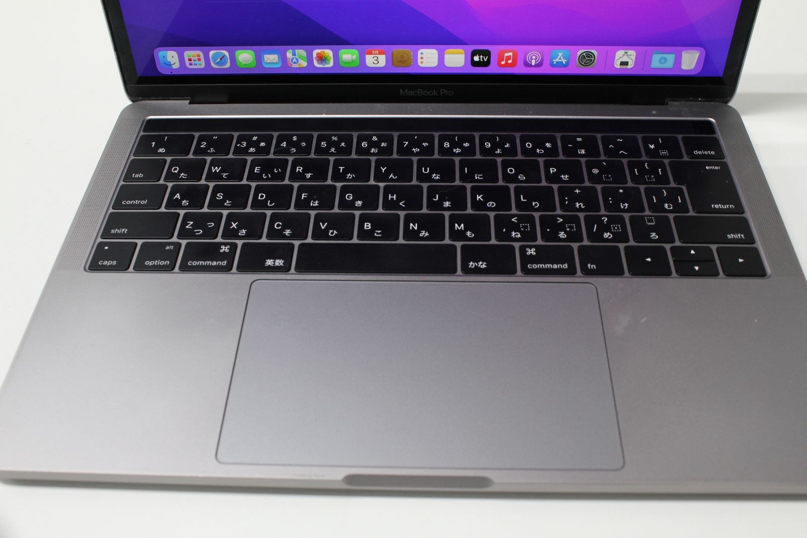 MacBook Pro（13インチ，2016，Thundeabolt 3ポート x 4）256GB/8GB 