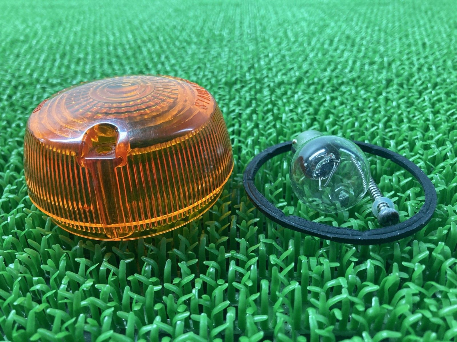 W800 ウインカーレンズ 片側 3601 カワサキ 純正 中古 バイク 部品