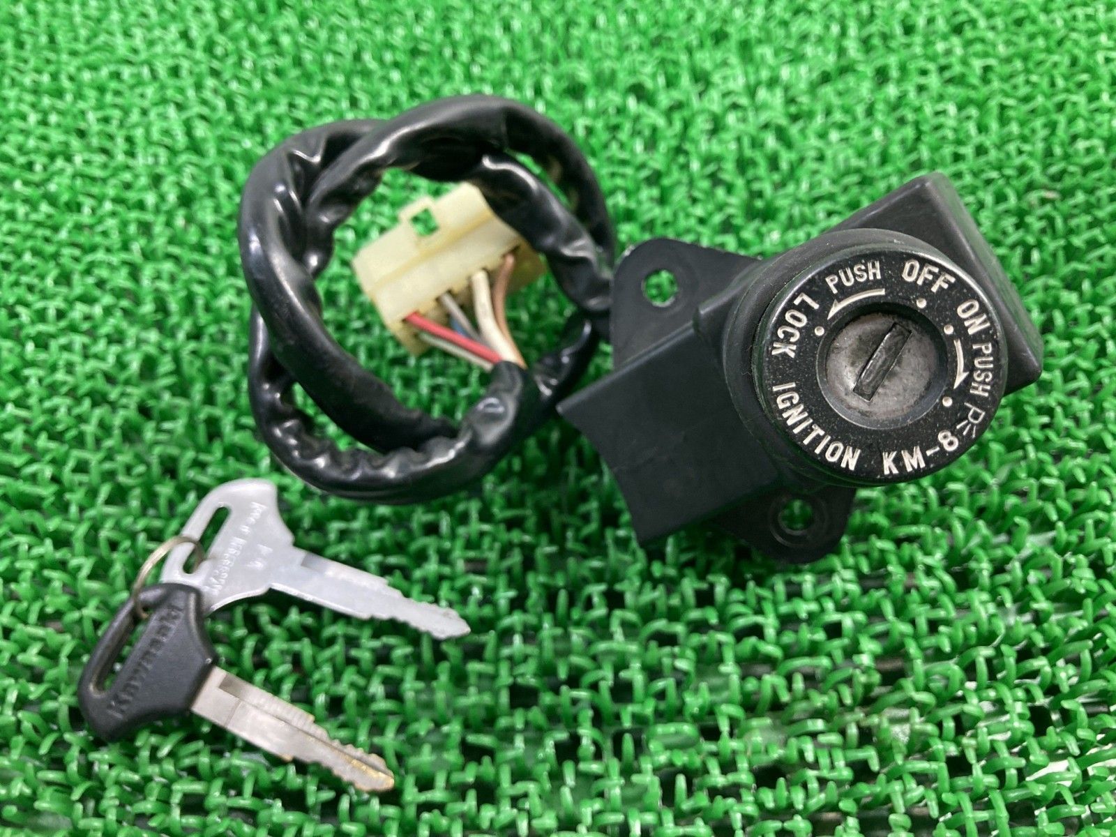 カワサキ ZRX400 メインキーシリンダー | 中古・新車バイクの販売