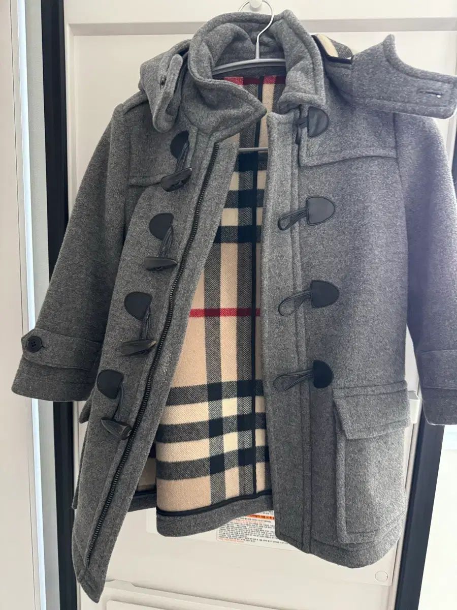 BURBERRY フード付き ダッフルコート 8Y 128㎝ バーバリー ノバ バーバリー ダッフルコート 8Y BURBERRY フード付き ダッフルコート 8Y