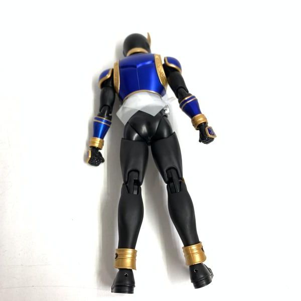 【未開封】S.H.フィギュアーツ 真骨彫 仮面ライダークウガ ライジングドラゴン 中古】開封)S.H.Figuarts (真骨彫製法) 仮面ライダークウガ ライジング