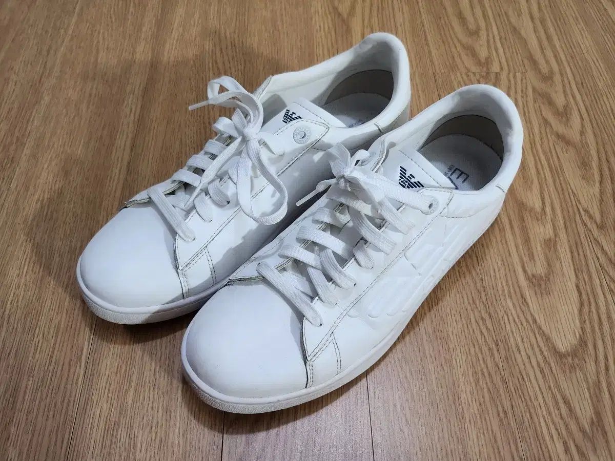 HOT，人気SALE】 ARMANI 白 スニーカー