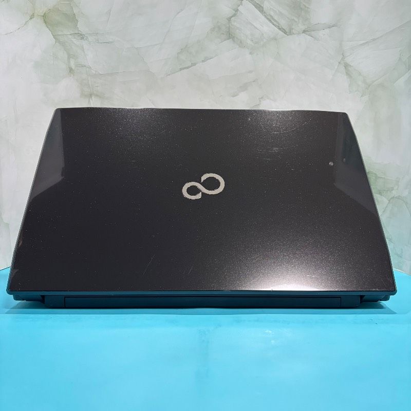 爆速Core i7✨美品＆動作良好✨富士通ノートパソコン✨メモリ8GB 新品