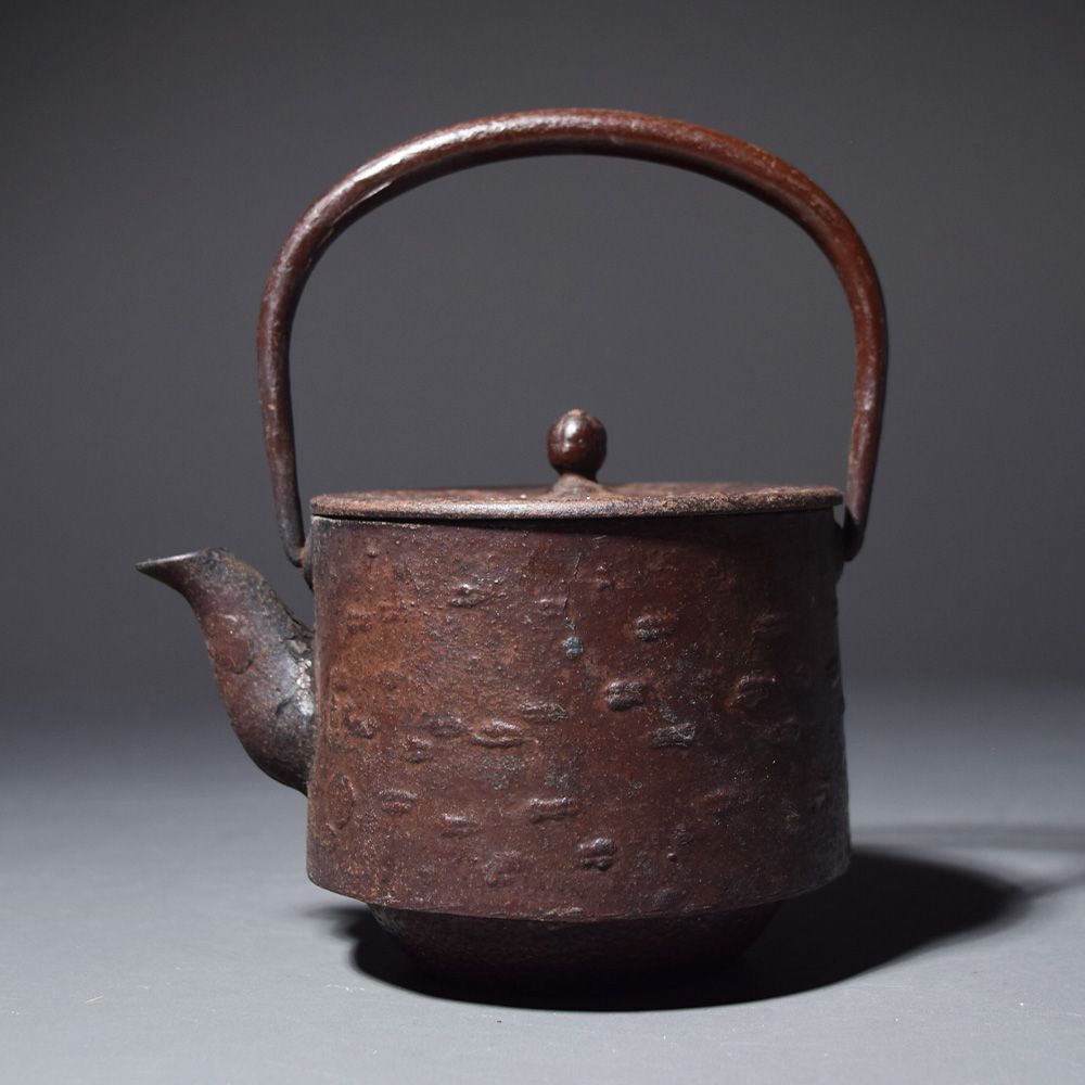 昭和レトロ 古い鉄瓶 急須 鉄器 茶器 工芸品 金属工芸 昭和レトロ 古い鉄瓶 急須 鉄器 茶器 工芸品 金属工芸